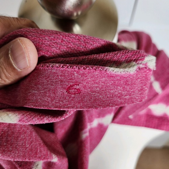 Lululemon Swiftly Tech Short Sleeve Crew Women's Size 6 Cranberry - Picture 10 of 10